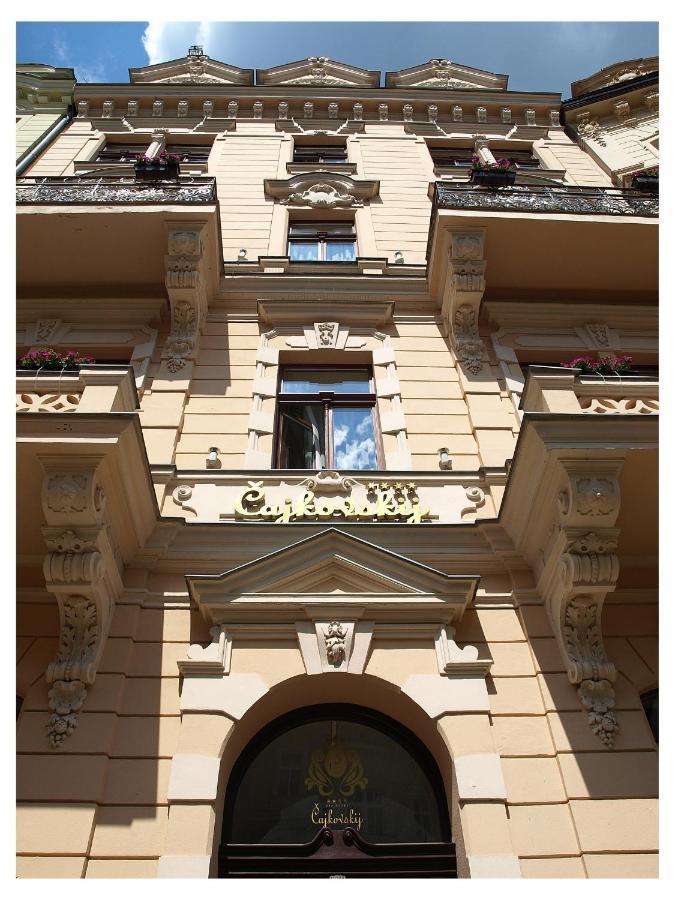 Spa Hotel Cajkovskij การ์โลวีวารี ภายนอก รูปภาพ